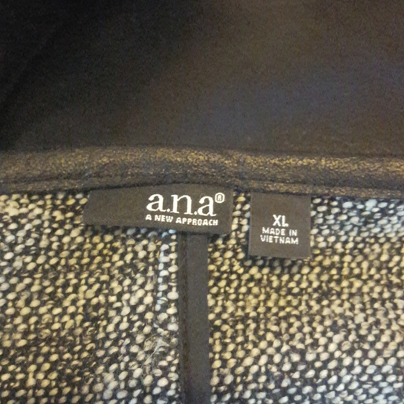 ❤Black Faux Leather Trim a.n.a Jacket❤ - Picture 11 of 13